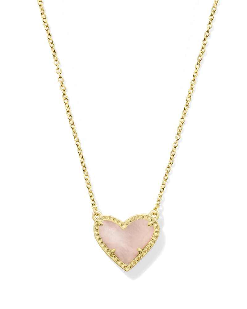 Ari Heart Gold Pendant Necklace in Rose Quartz